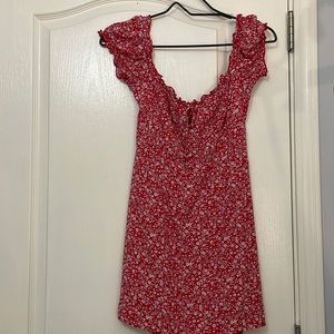 Princess Polly, size: 2, color: red with white flowers